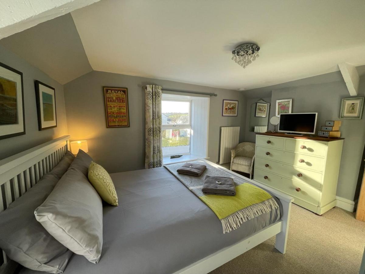 Sandown And Cillia Marys 4 Bedroom 3 Plus 1 Saint Teath Exterior foto
